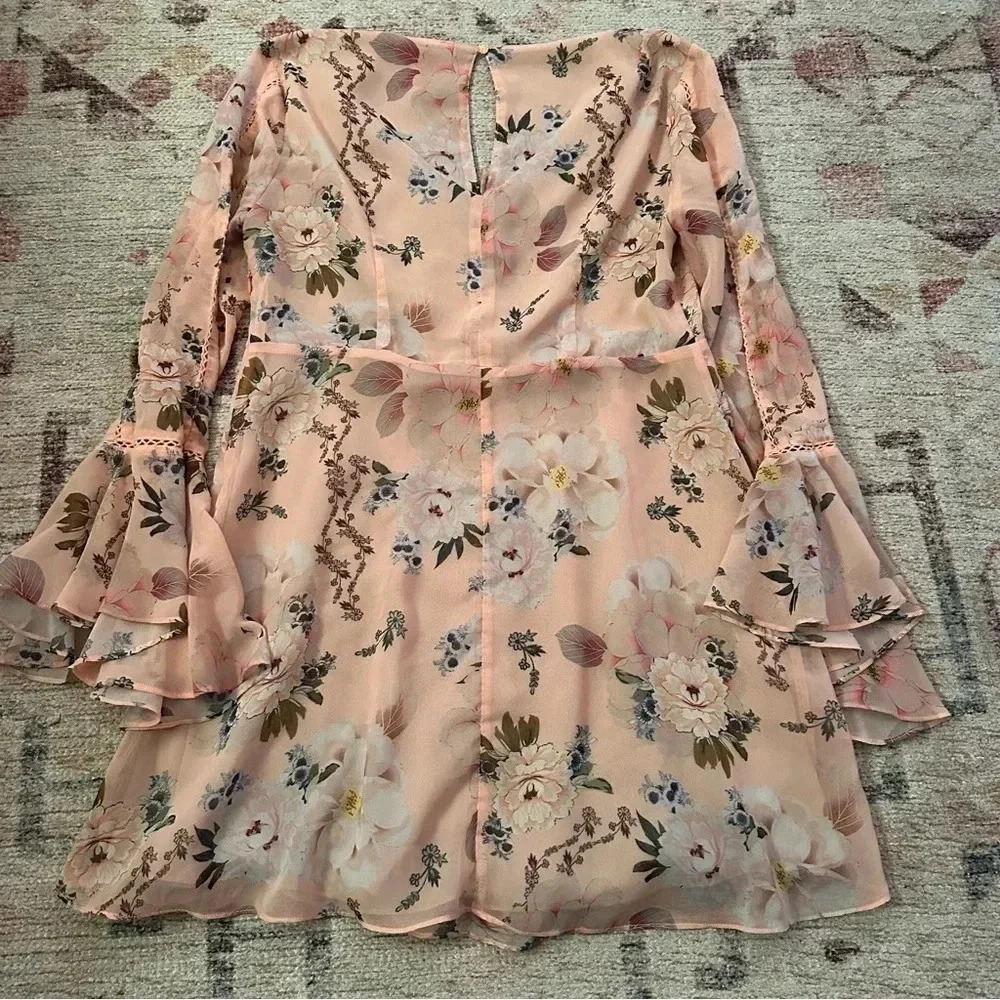 V Cristina• Peach Flowy Long Sleeve Dress Size M - Picture 9 of 16